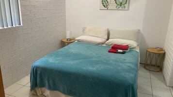 2 chambres, fer et planche Ă repasser, draps fournis