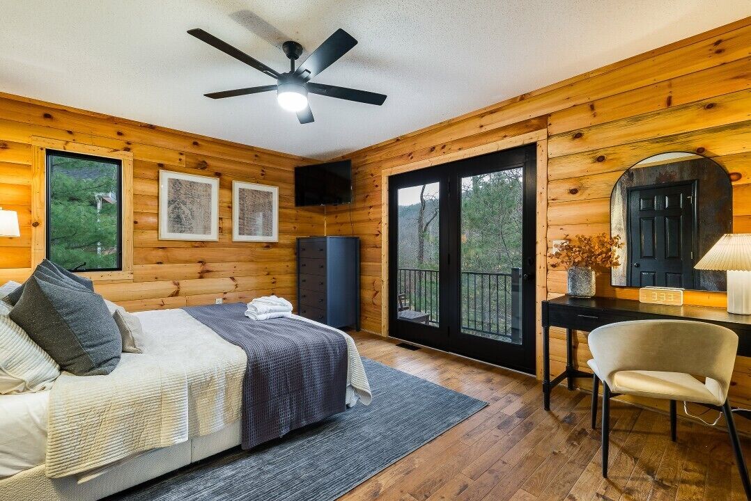 12 bedrooms, free WiFi, bed sheets