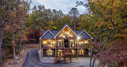 12 Bedroom sleeps 32 In Mass Resort Hot Tubs Indoor Pool Firepit