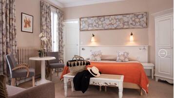 Superior kamer, 1 twee- of 2 eenpersoonsbedden, en-suite badkamer | Individueel gedecoreerd, individueel gemeubileerd, een laptopwerkplek