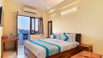 Deluxe Double Room | Desk, soundproofing, free WiFi