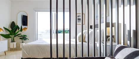 Strykejern/-brett, reiseseng for barn, wi-fi og sengetøy