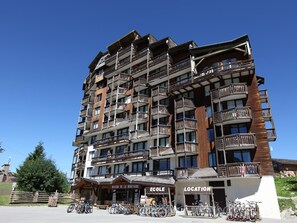 Unclassified image, 5 of 8, button - Central Avoriaz studio with balcony for 4 people (Avoriaz)