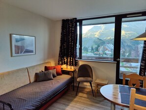 Living area - Central Avoriaz studio with balcony for 4 people (Avoriaz)