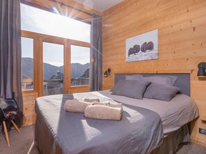 2 bedrooms, free WiFi, bed sheets