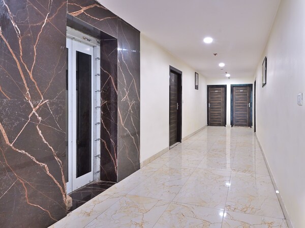 Hotel Hari International - Ghaziabad