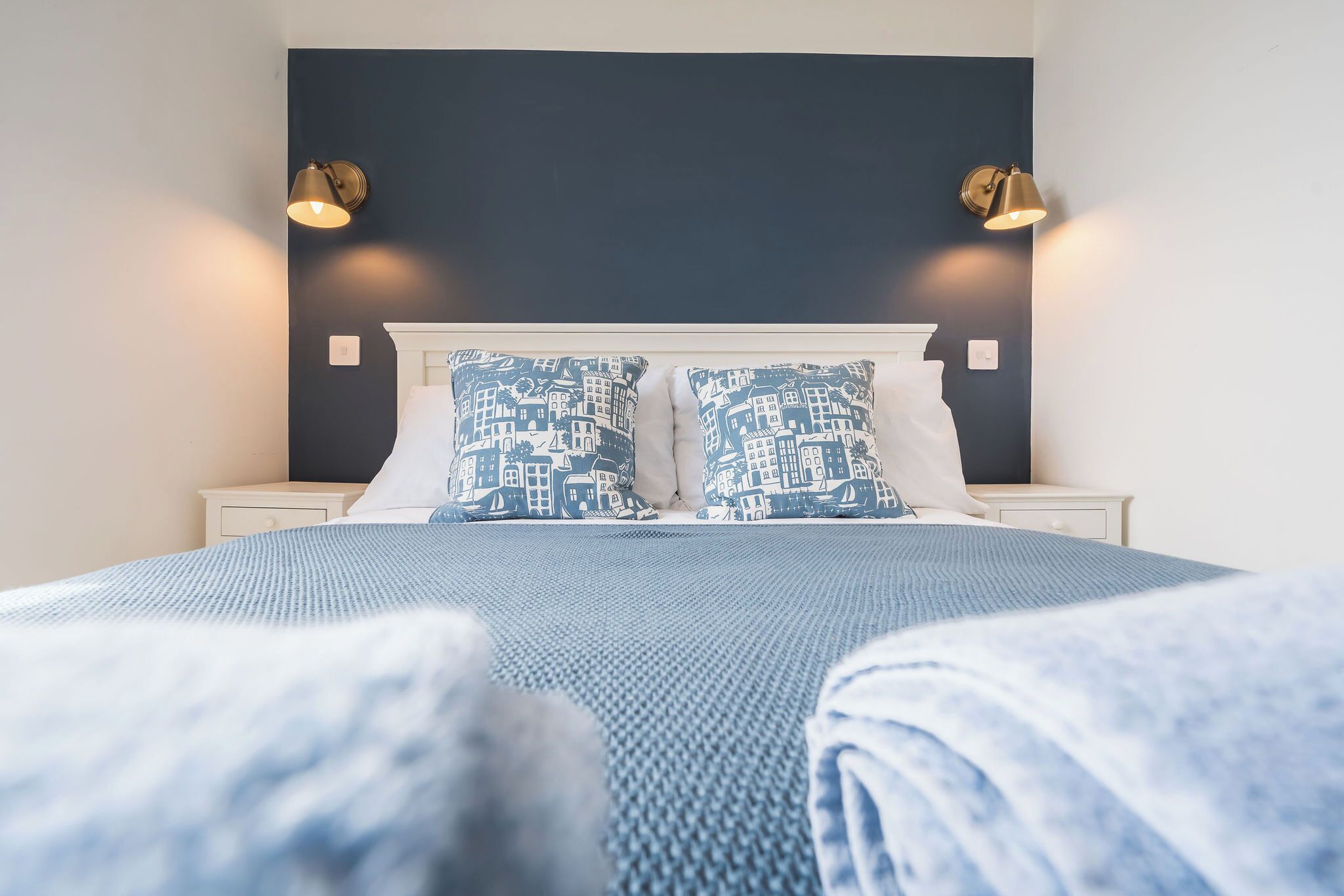 5 slaapkamers, een strijkplank/strijkijzer, gratis wifi, beddengoed