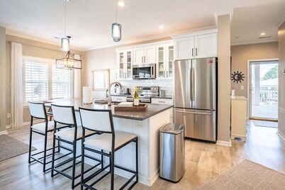 Magnolia Aloha: Early Bird Special!