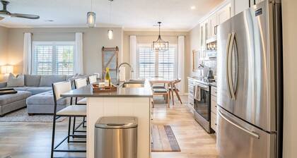 Stunning Magnolia Greens Golf Resort Condo