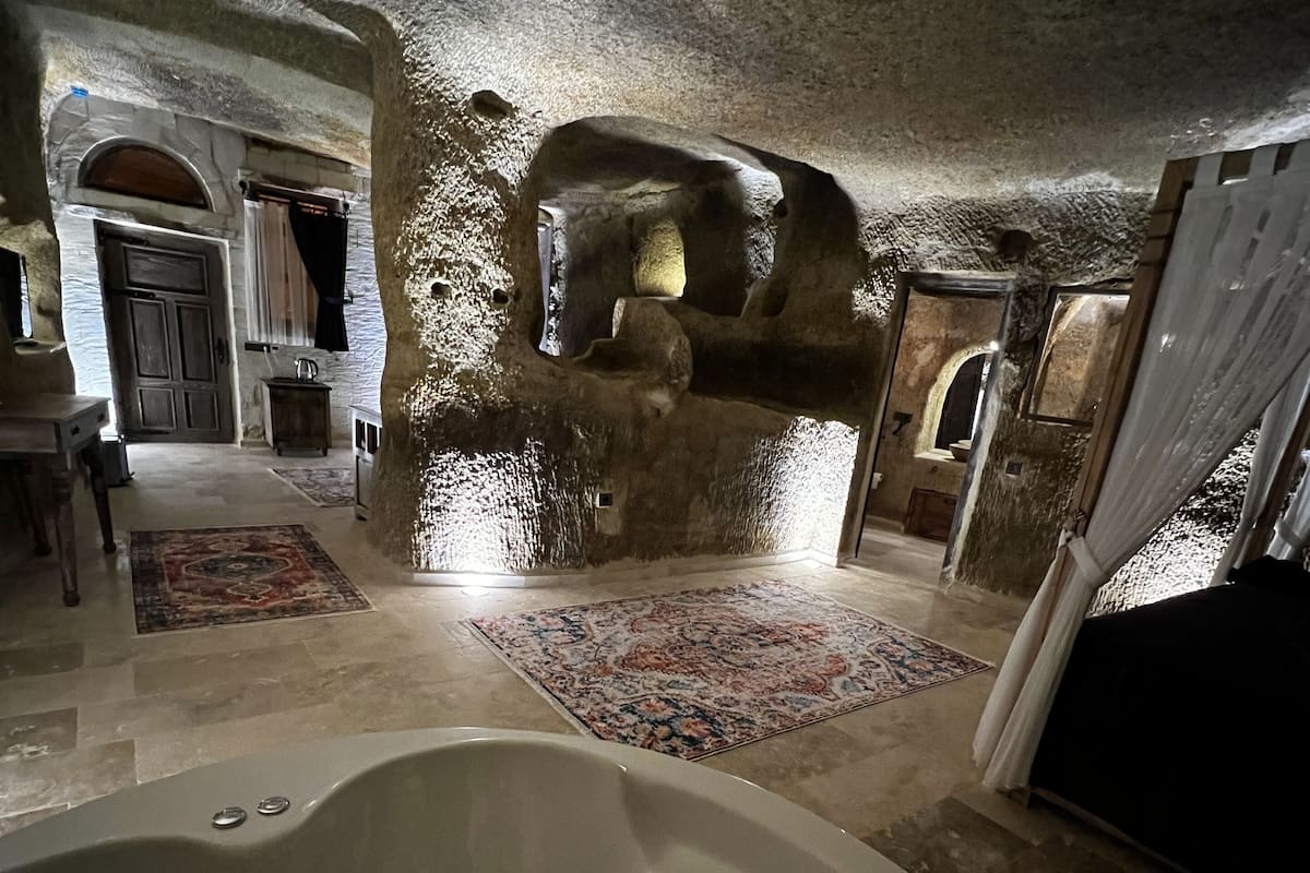 Suite Luxury | 1 camera, biancheria da letto di alta qualità, minibar