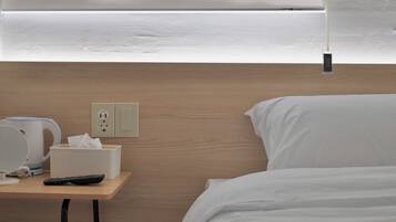 Standard Single Room | Desk, soundproofing, free WiFi, bed sheets