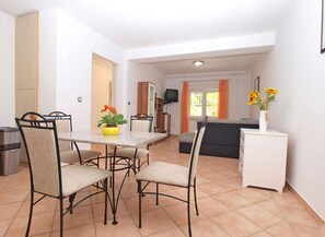 Dining - Holiday apartment with air conditioning (Pula)
