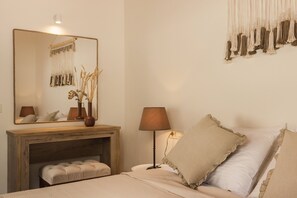 3 bedrooms, in-room safe, iron/ironing board, free WiFi