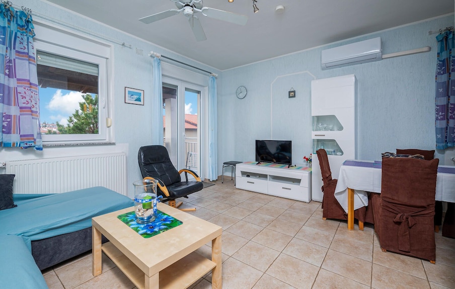 1 Bedroom Lovely Apartment In Barbariga - Bale