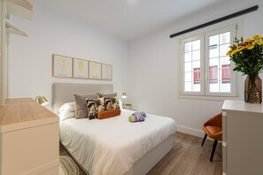 1 bedroom, iron/ironing board, travel cot, free WiFi