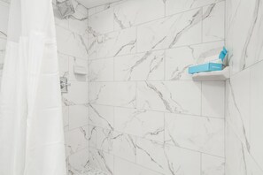 Casa, 1 habitación | Baño | Toallas 