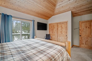 3 bedrooms, internet, bed sheets - Woodland Retreat with Access to Exclusive Golf (Sunriver)