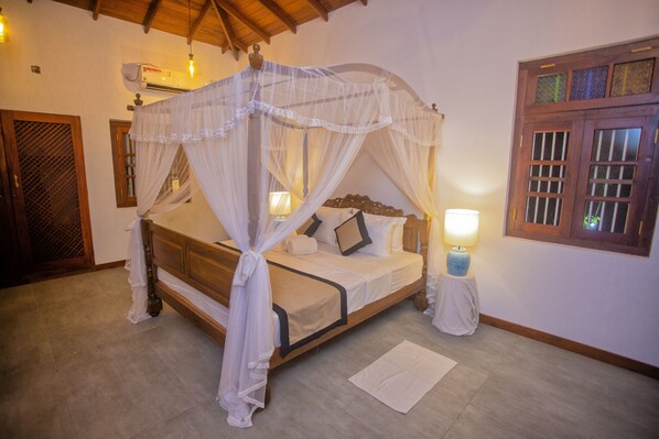 1 bedroom, free WiFi, bed sheets - Cinnamon Jungle Villa, one Bedroom Villa (Unawatuna)