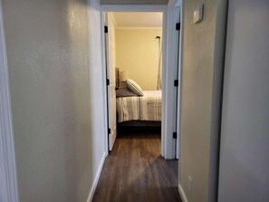 1 quarto, ferros/tábuas de passar roupa, Wi-Fi, roupa de cama