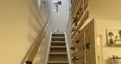 Detached apartment with small terrace in the center 2 minutes from the lake