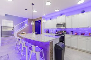 Fridge, microwave, oven, stovetop - Amazing property w/Pvt Pool and Game Room 240501! (Davenport)