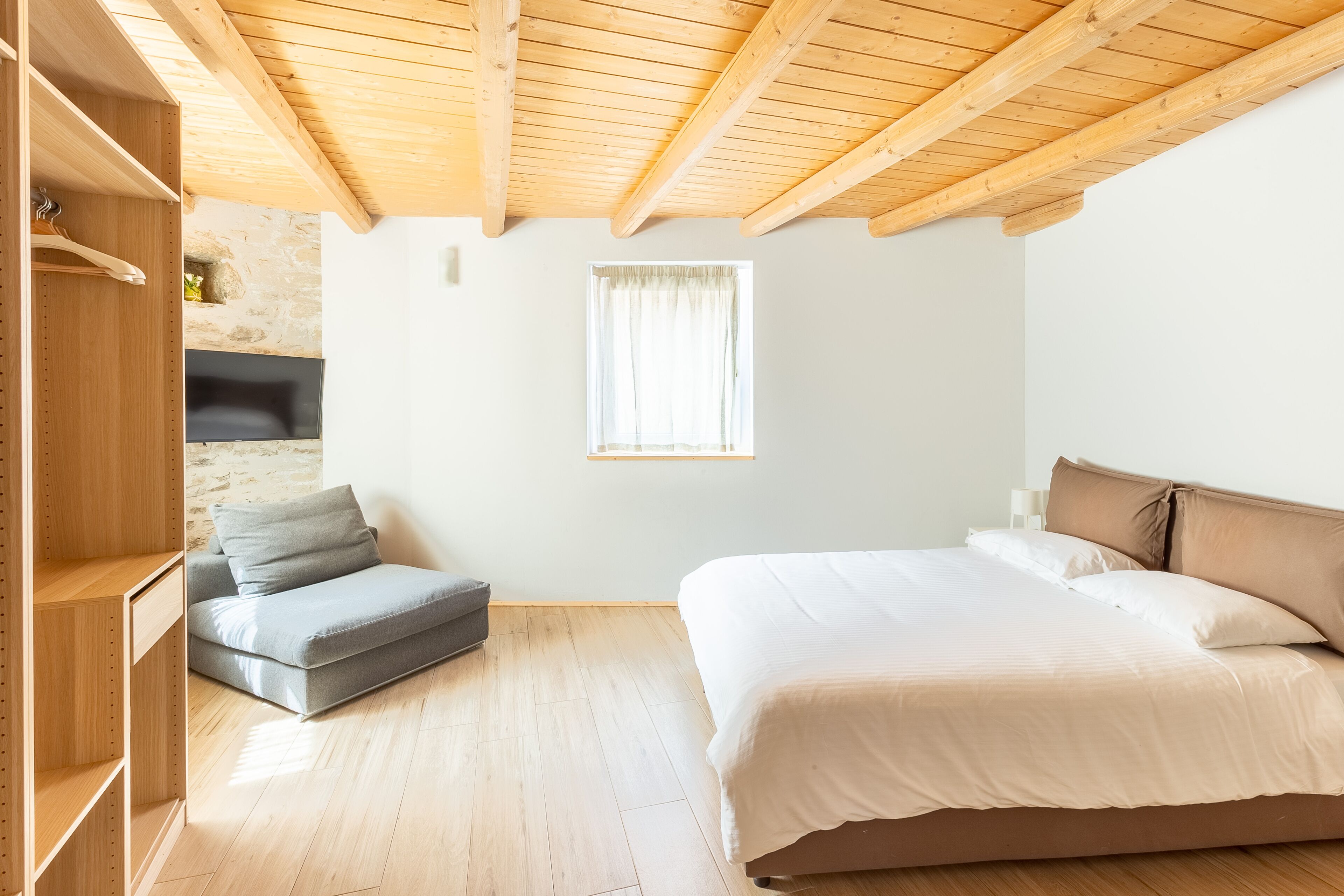 1 camera, ferro/asse da stiro, Wi-Fi, lenzuola