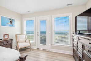 4 Schlafzimmer, Bügeleisen/Bügelbrett, Internetzugang, Bettwäsche