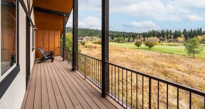 Stylish 4bed/4bath Retreat!