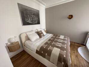 2 soverom, strykejern/-brett, wi-fi (inkludert) og sengetøy