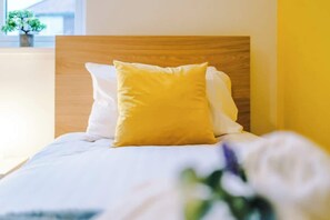 2 habitaciones, tabla de planchar con plancha, wifi y ropa de cama 