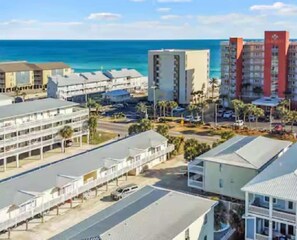 Exterior - Great Views And Just Steps to the Beach - Moonraker #31 - Sleeps 6 (Gulf Shores)