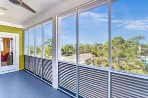 Interior - Family Tides - Dog-Friendly, Resort Pool, 2-min Walk To Beach! (St George Island)