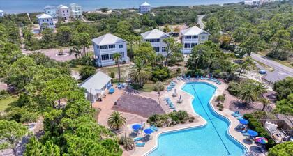 Family Tides - Dog-Friendly, Resort Pool, 2-min Walk To Beach!