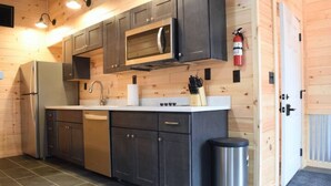 Unclassified image, 5 of 7, button - 1BR Apartment Space On Salmon River in Pulaski NY (Pulaski)
