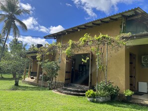 Entrada de la propiedad