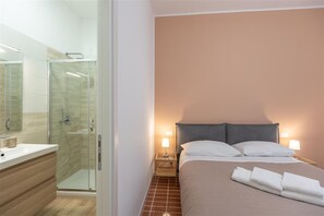 2 Schlafzimmer, Bügeleisen/Bügelbrett, Internetzugang, Bettwäsche