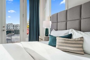 4 habitaciones, tabla de planchar con plancha, wifi y ropa de cama