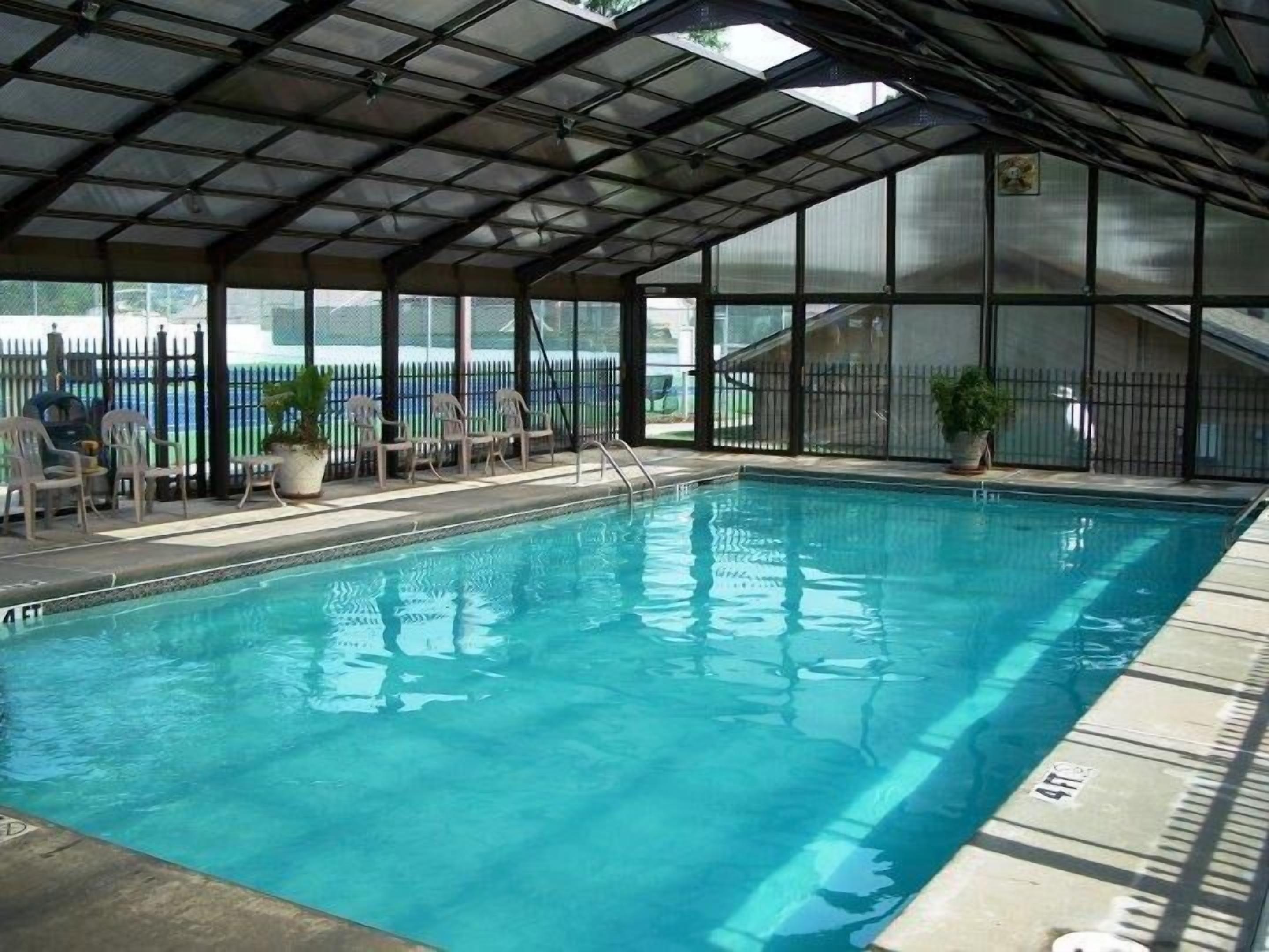 Indendørs pool, opvarmet pool