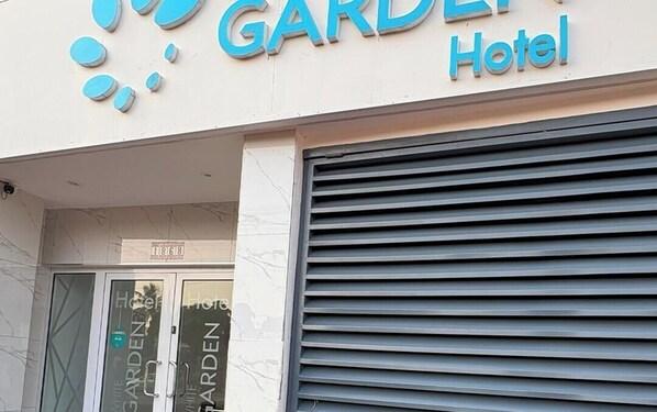Exterior - White Garden Hotel (Maputo)