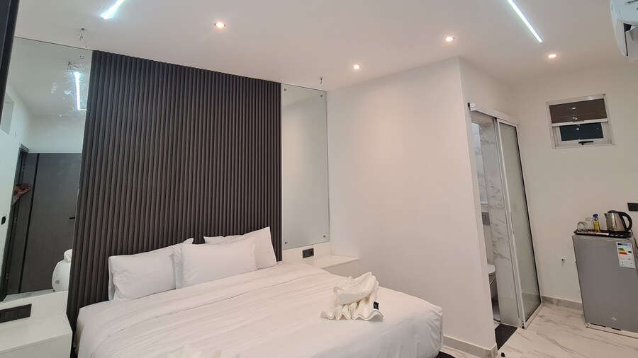 White Garden Hotel