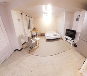 1 bedroom, iron/ironing board, WiFi, bed sheets