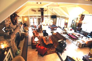Smart TV, fireplace, DVD player, books