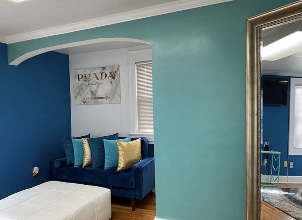 1 bedroom, iron/ironing board, WiFi, bed sheets - ℂ𝕆ℤ𝕐 ℍ𝕀𝔻𝔼𝔸𝕎𝔸𝕐 (Rochester)