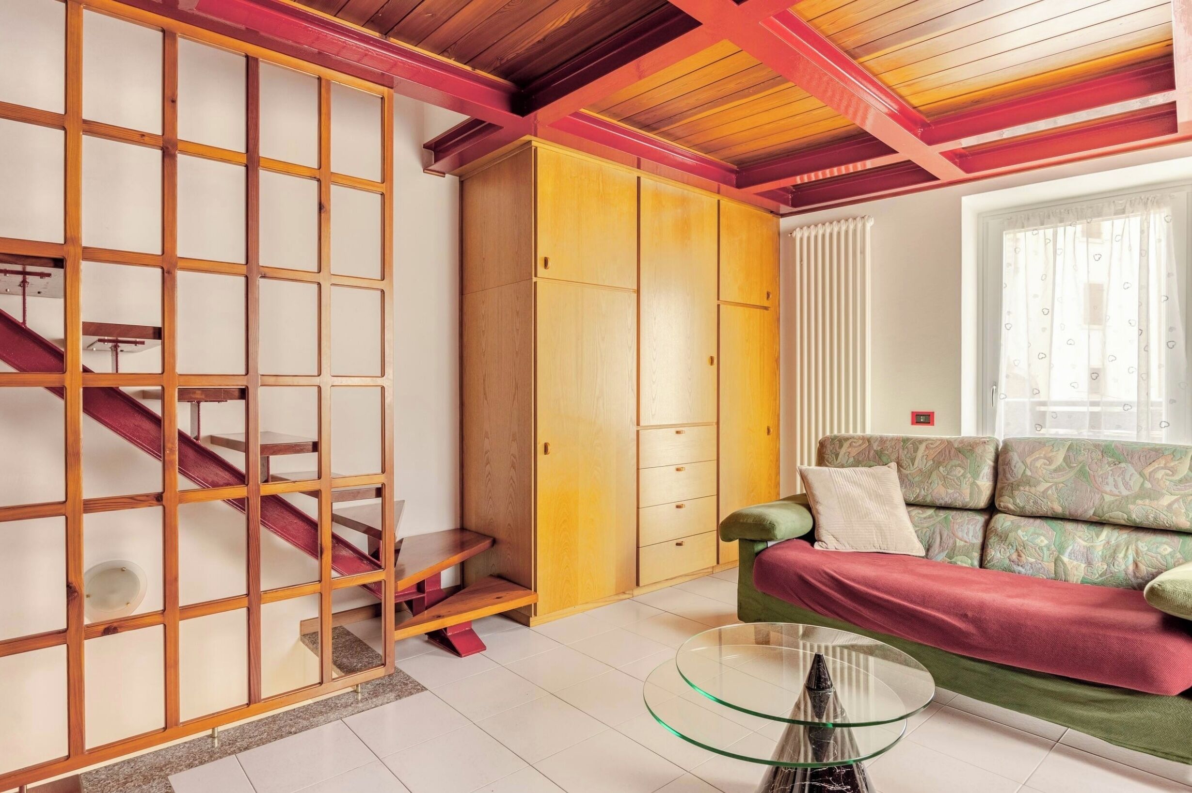 Una Smart TV, libros