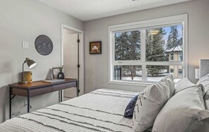 3 bedrooms, iron/ironing board, travel crib, WiFi