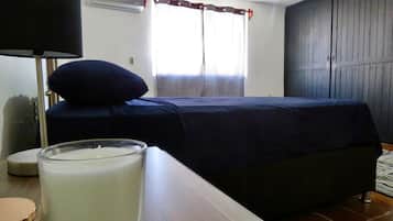 2 chambres, bureau, Wi-Fi gratuit, draps fournis