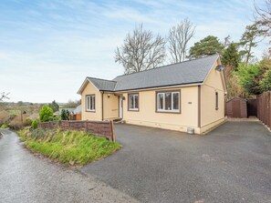 Exterior - Ffynnon Dewi - UK45909 (Martleytwy, near Narberth)