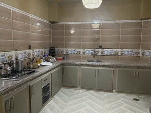 Full-sized fridge, microwave, dishwasher - Sunny place apartments  (Taouz)