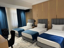 Standard Triple Room, 3 Bedrooms | Egyptian cotton sheets, premium bedding, Select Comfort beds