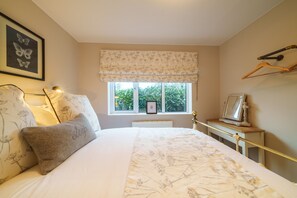 2 bedrooms, iron/ironing board, WiFi, bed sheets - Woodfield Lodge -  Rural Cottages with Hot Tub. Dog-friendly (Brookhouse)